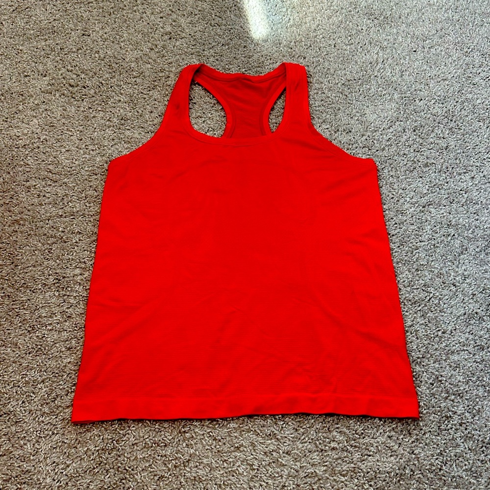 Coral Red Swiftly